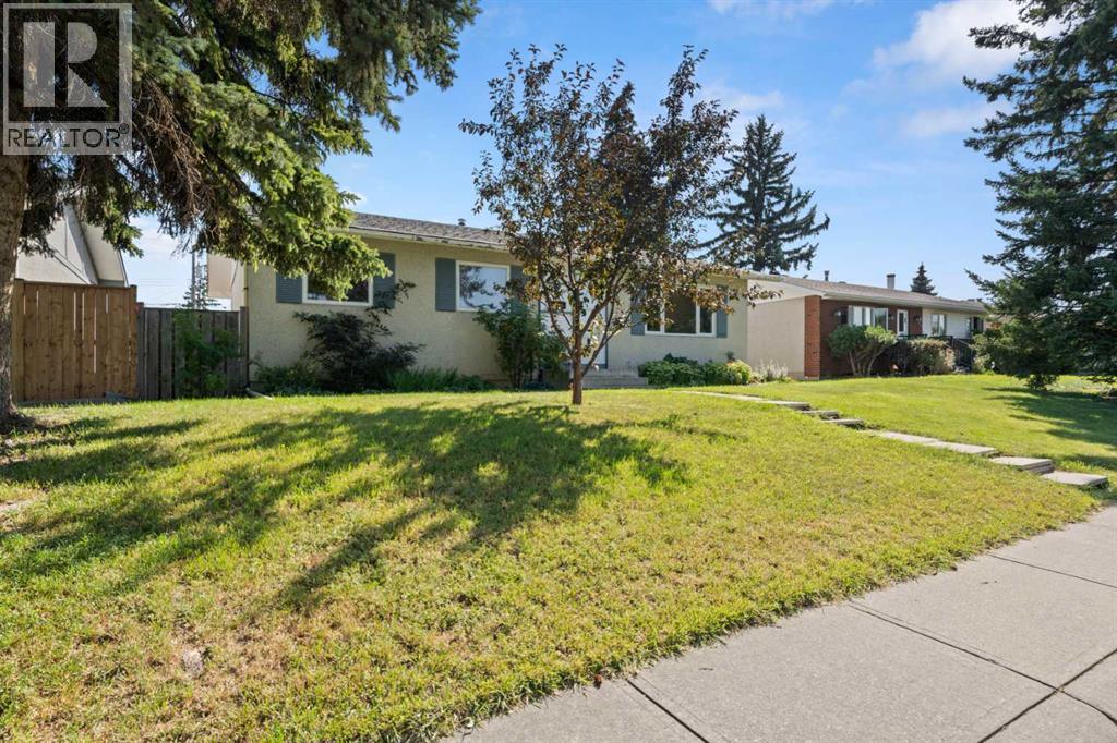 102 Marbrooke Circle NE