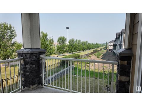 #206 3670 139 AV NW Edmonton AB T5Y3N5