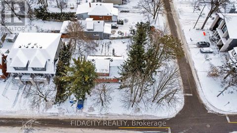 641 TWEEDSMUIR AVENUE Ottawa ON K1Z5P7