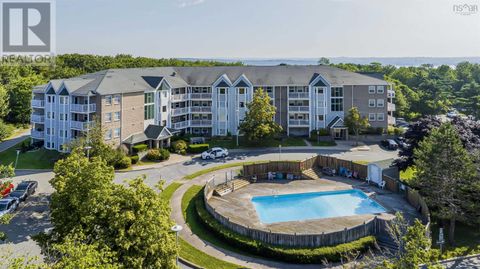 303 93 Kearney Lake Road Clayton Park NS B3M4E7