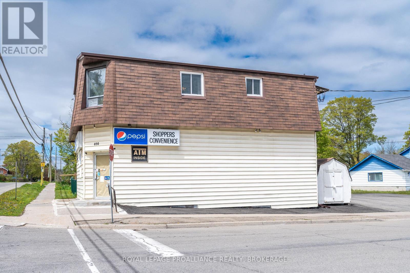 400 KING STREET W