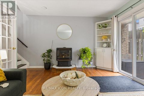 26 - 211 VERONICA DRIVE Kitchener ON N2A2R8