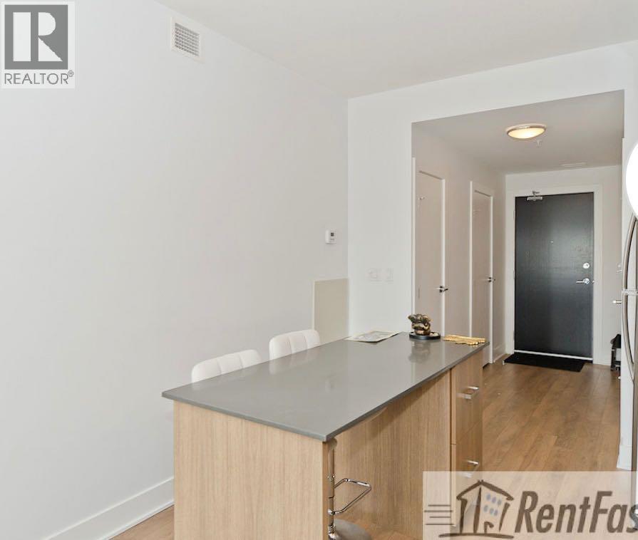 809, 550 Riverfront Avenue SE