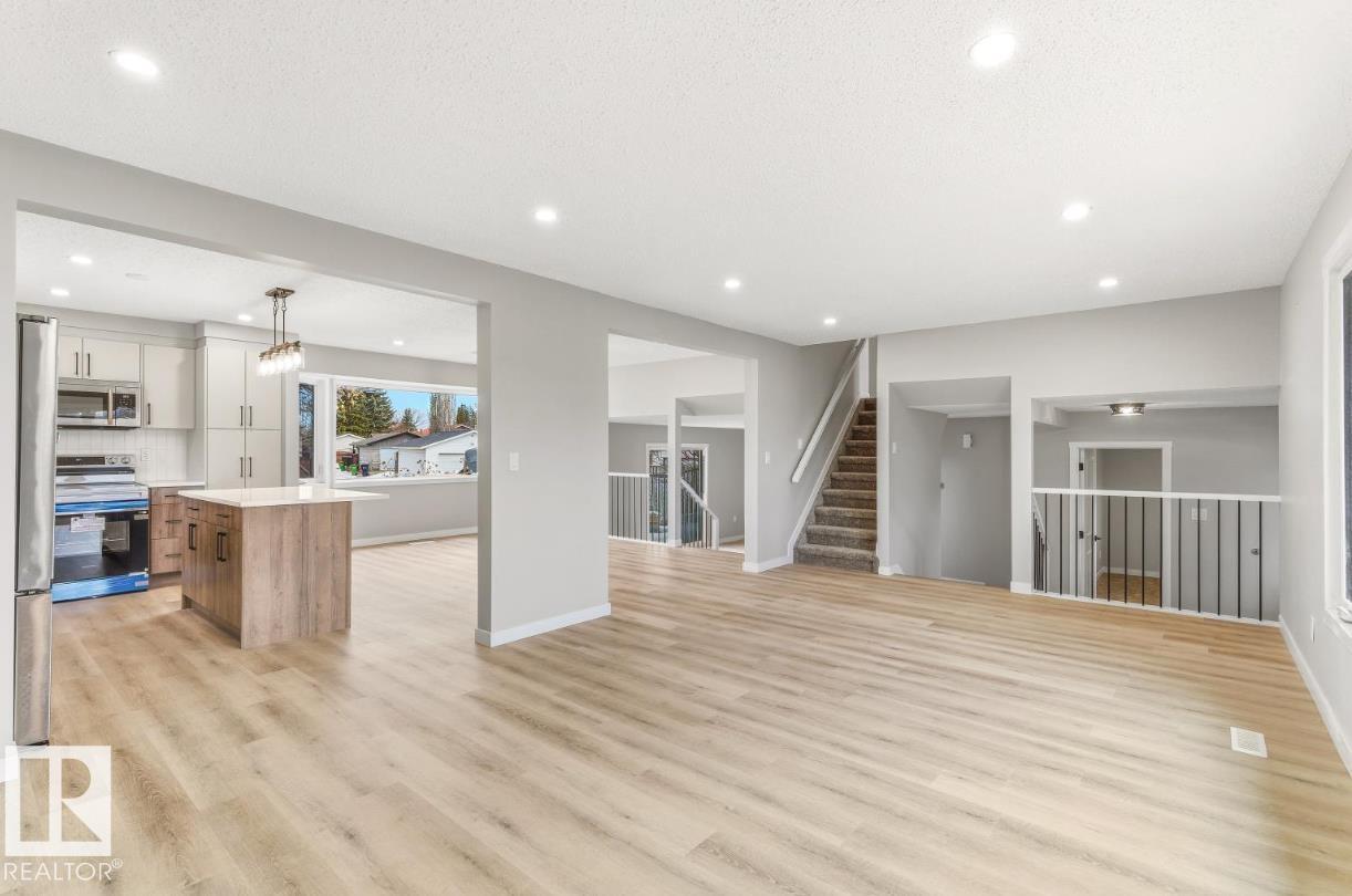 1412 KNOTTWOOD RD E NW