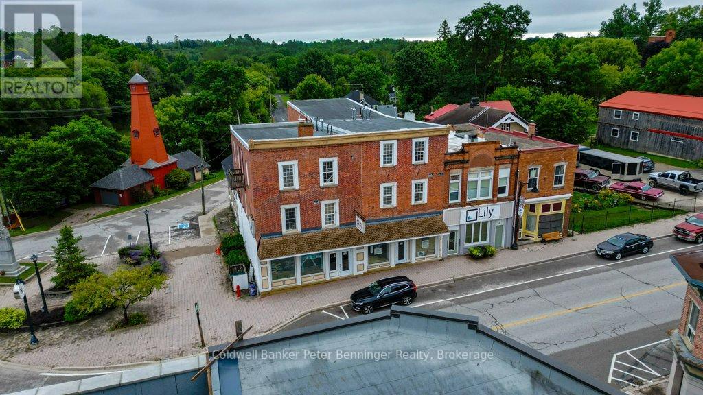 11 - 543 QUEEN STREET S