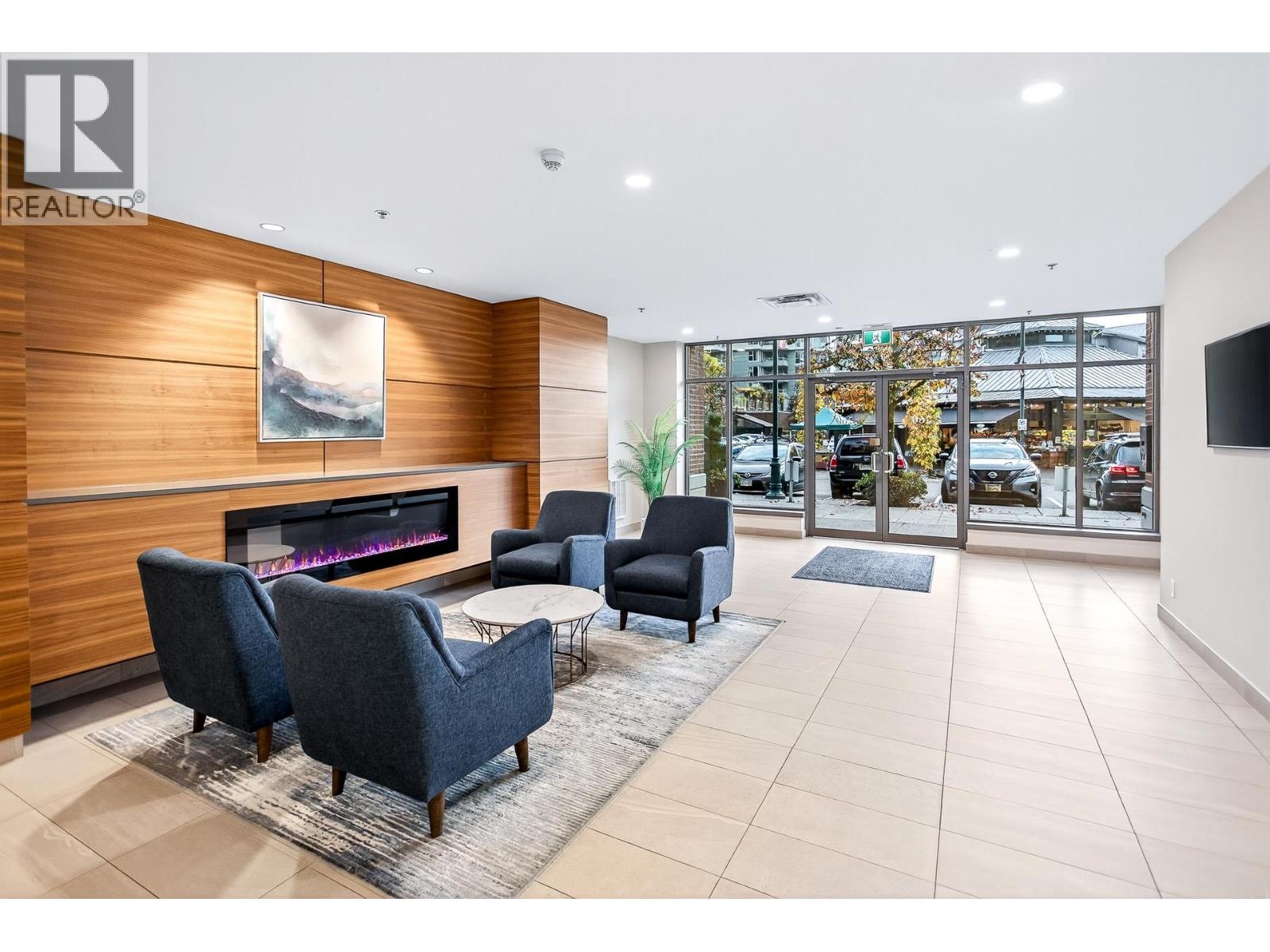 403 260 NEWPORT DRIVE