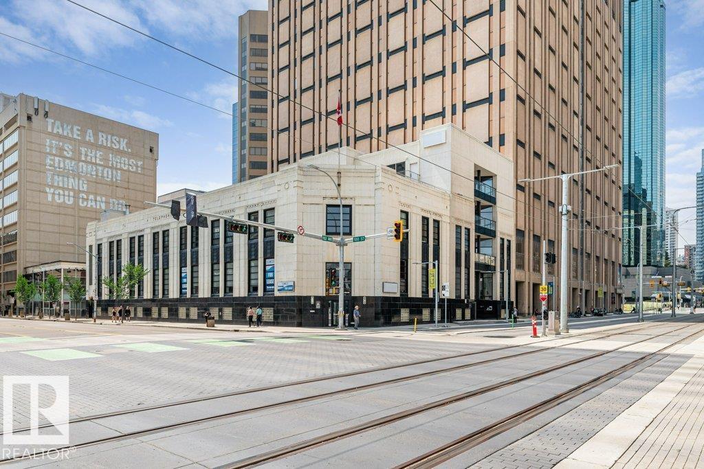 #203 10009 102 AV NW