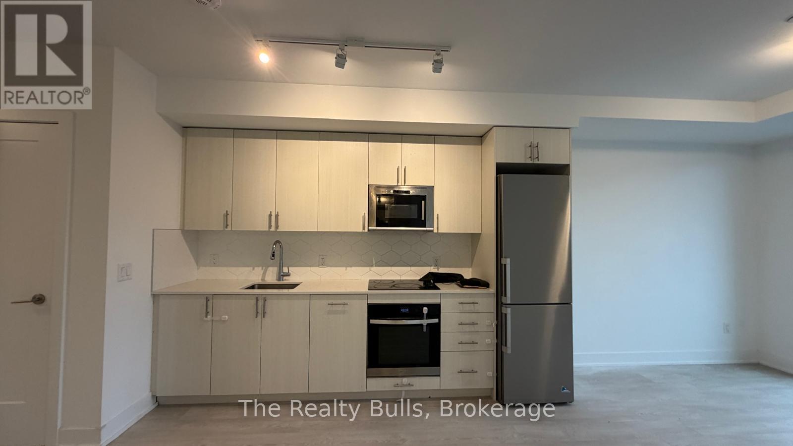 235 - 2545 SIMCOE STREET