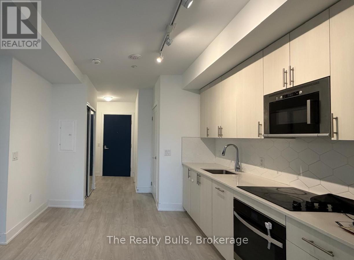 235 - 2545 SIMCOE STREET