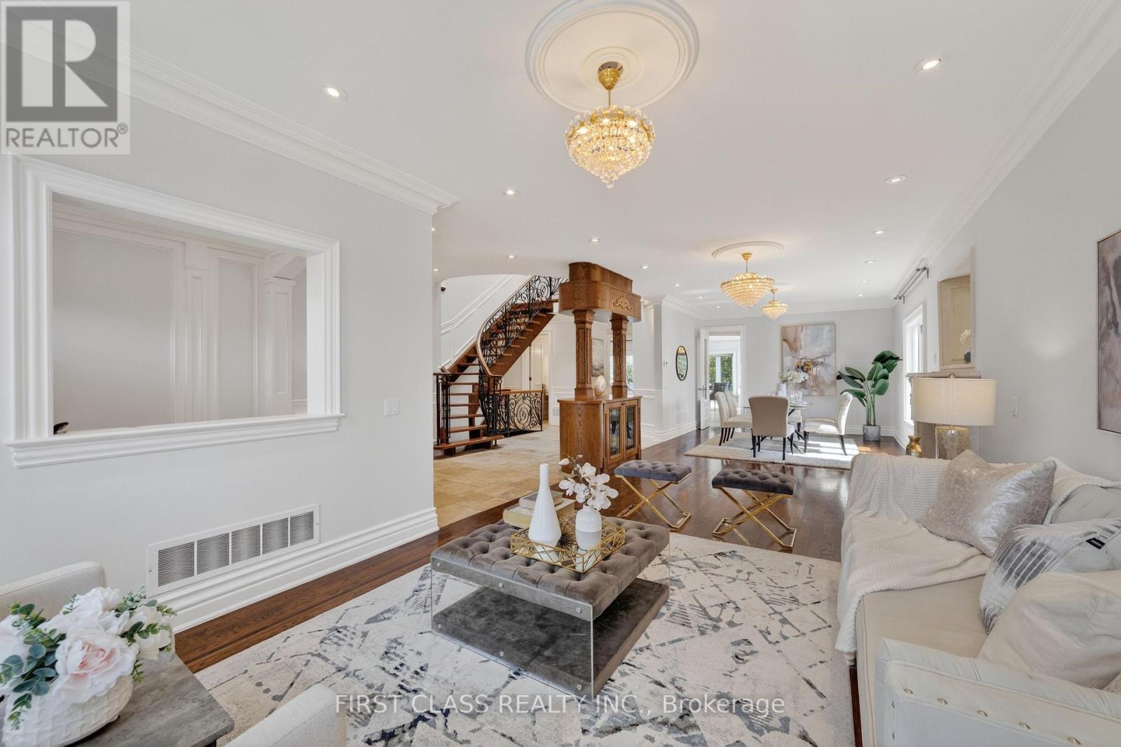 1031A LILLIAN STREET