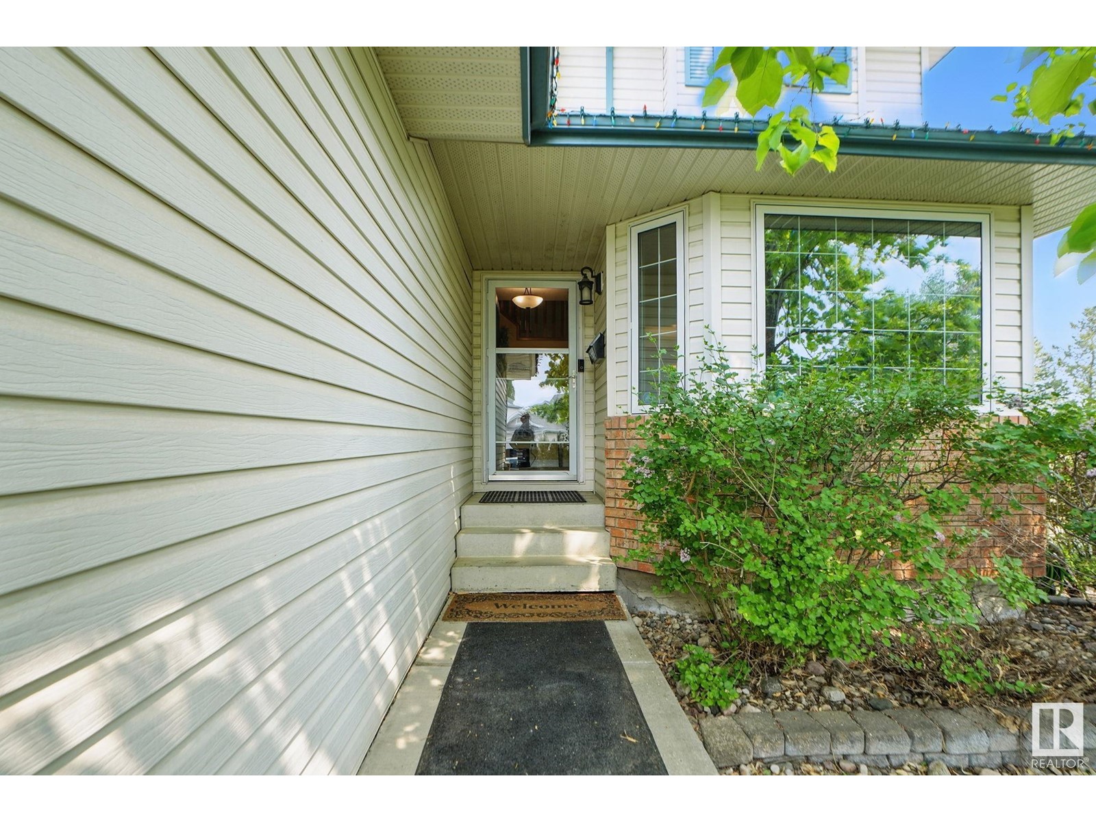 137 Dechene RD NW