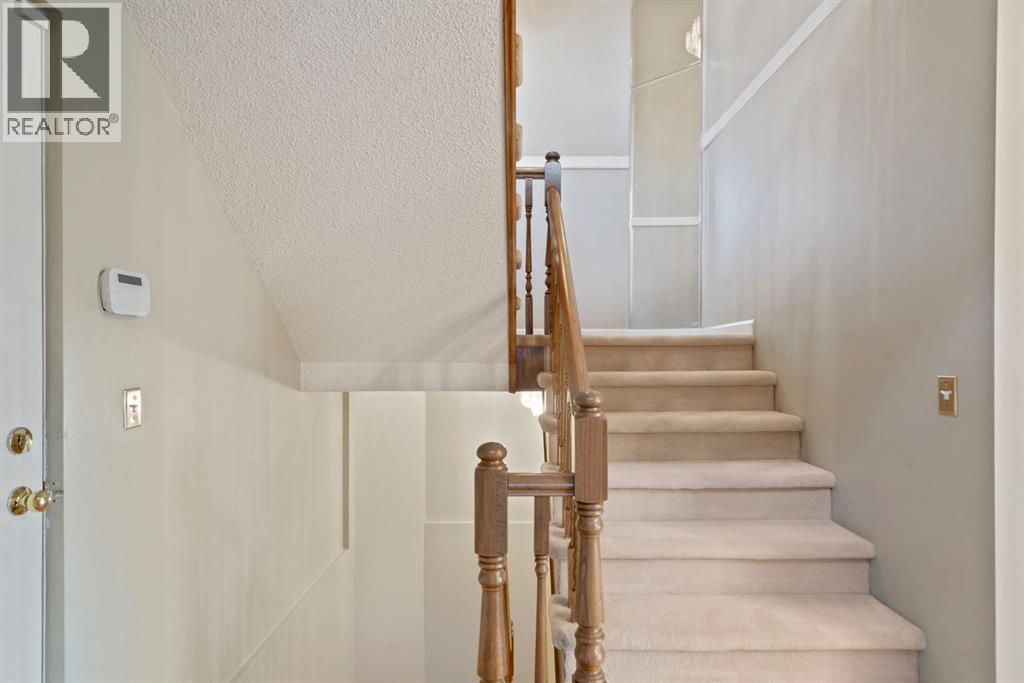 23, 275 Woodridge Drive SW