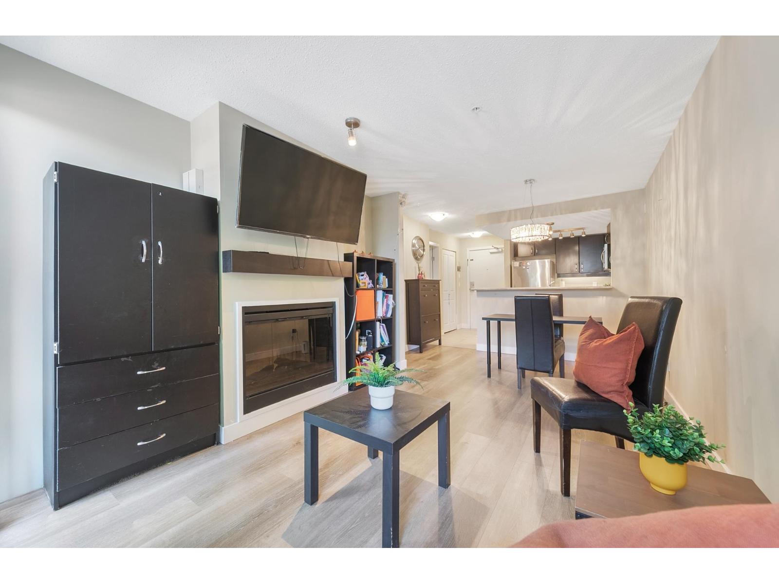 334 10838 CITY PARKWAY
