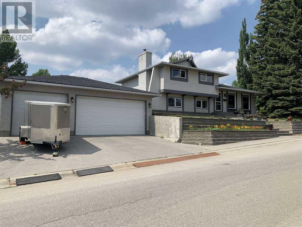 471 Dalmeny Hill NW