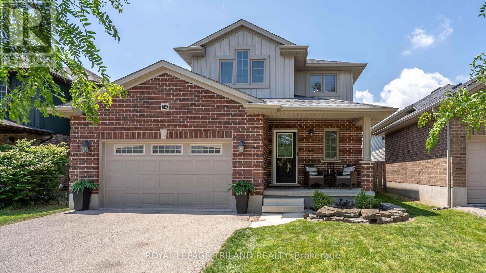 Photo 1 of 41 — 34 PINE VALLEY DRIVE, St. Thomas, ON N5P0A9