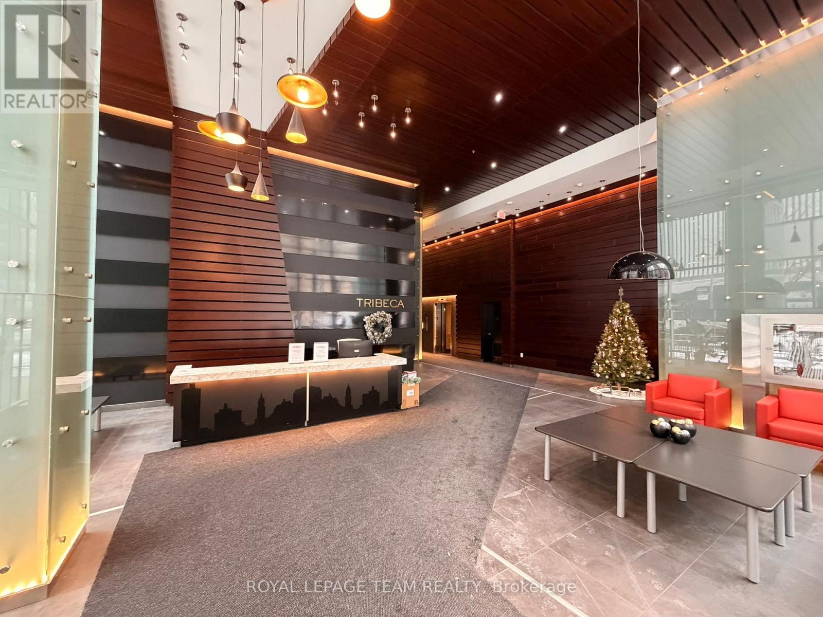 908 - 179 METCALFE STREET