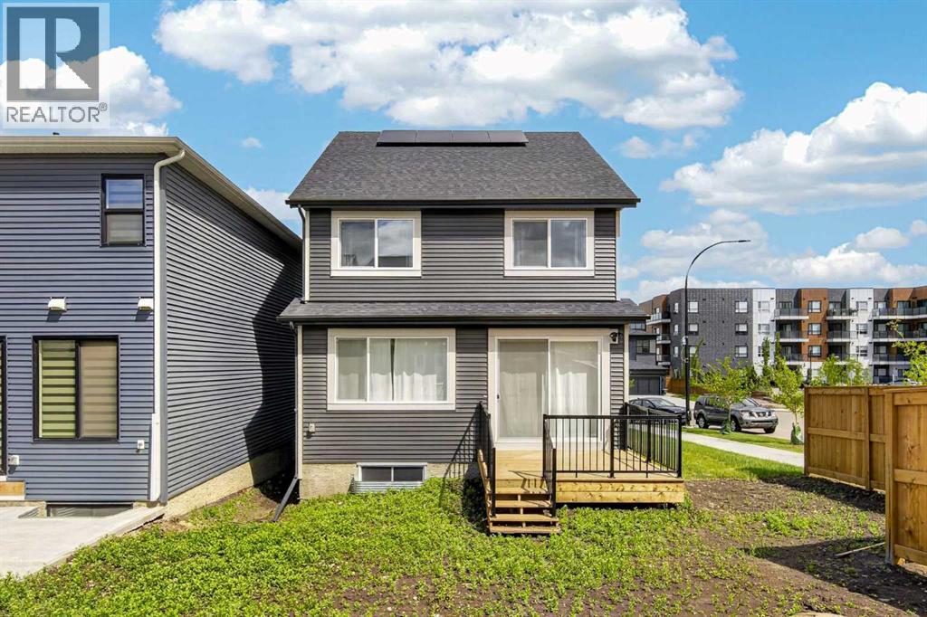 264 Edith Place NW