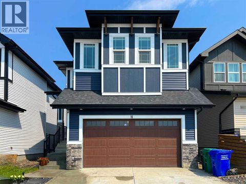 11 Heritage Circle Cochrane AB T4C3G9
