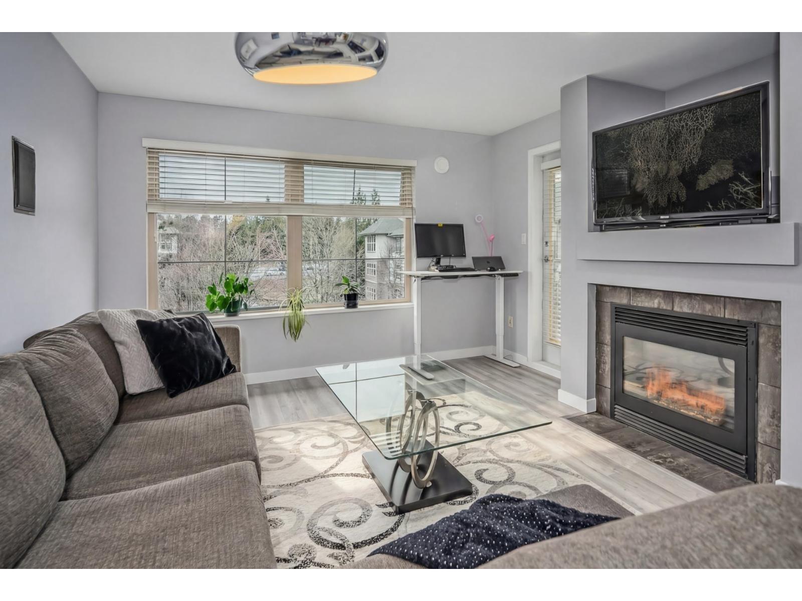 417 15210 GUILDFORD DRIVE