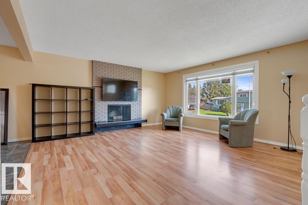 17215 77 AV NW