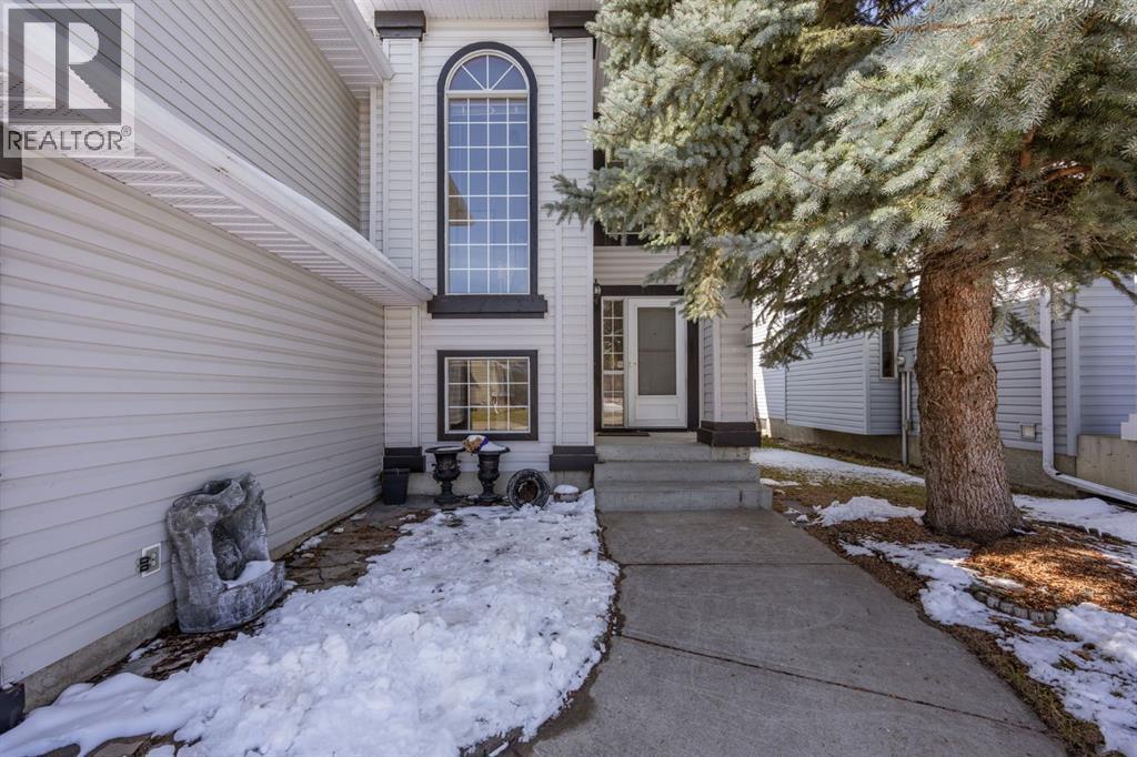 119 Valley Glen Bay NW