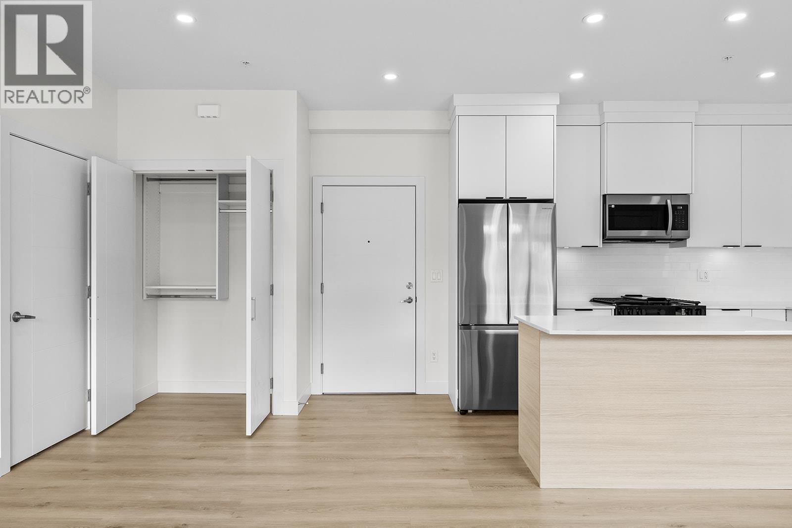 5300 Main Street Unit# 202