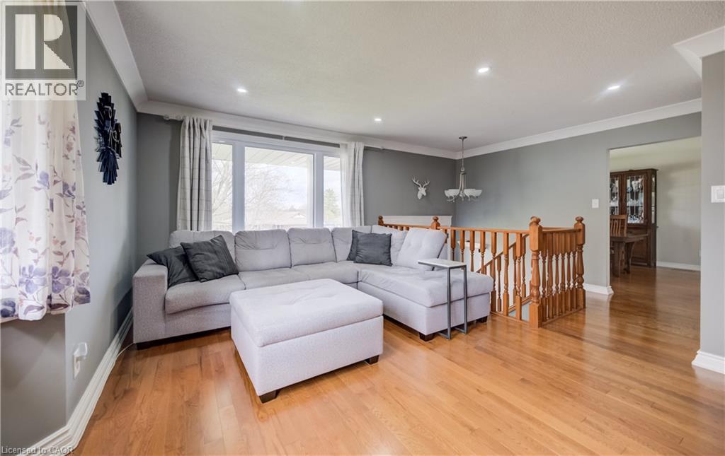 4 RONALD Road