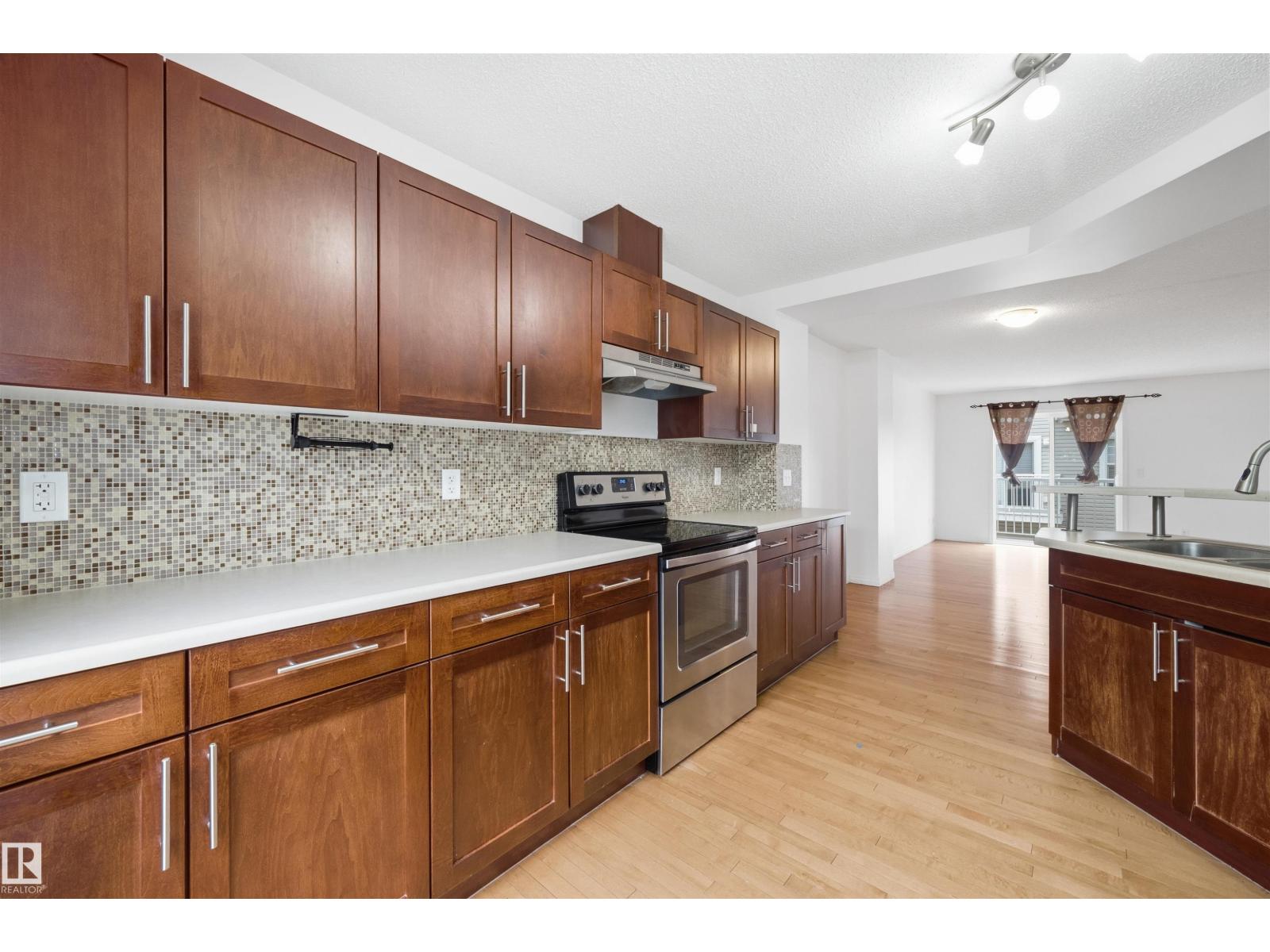 #61 2051 TOWNE CENTRE BV NW