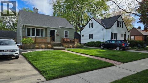 323 MARIA STREET Sarnia ON N7T4T5