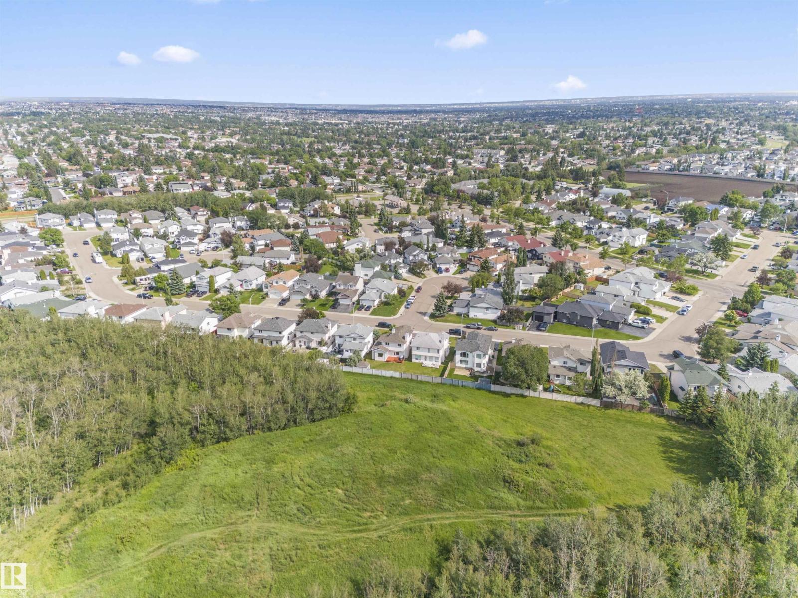 11346 173 AV NW