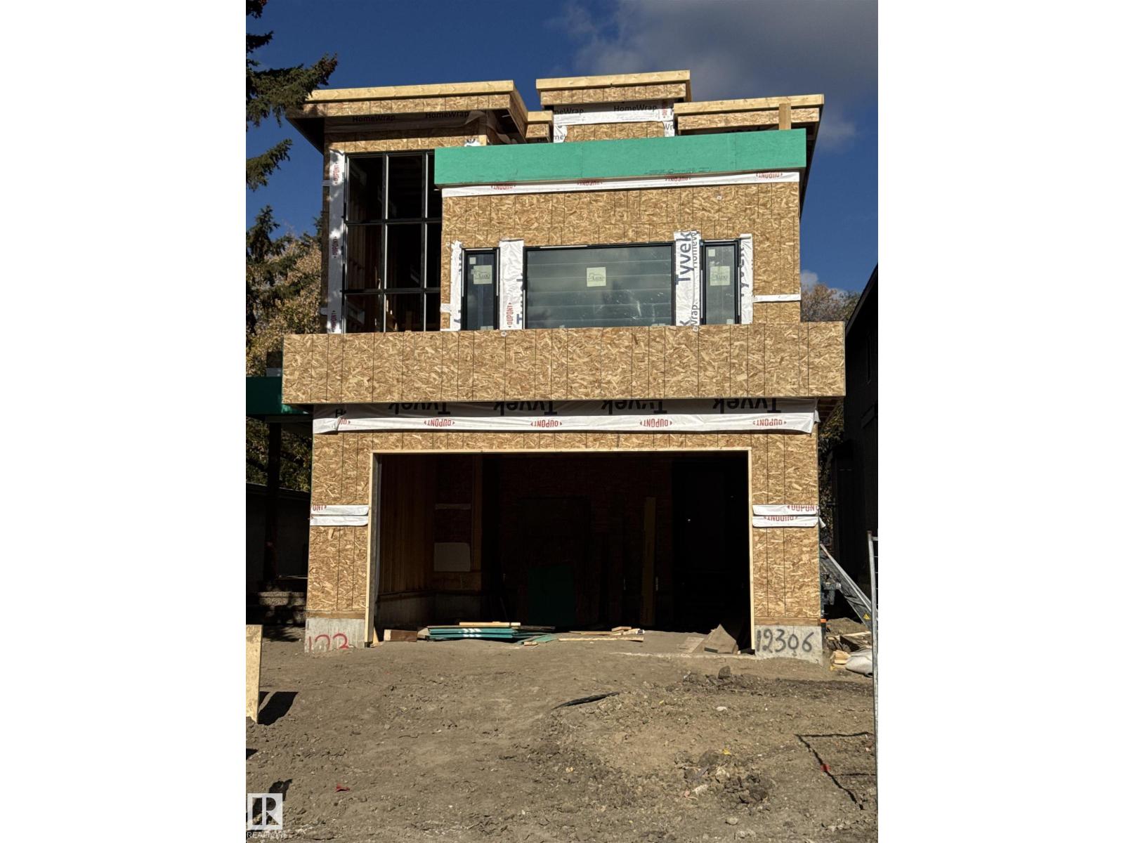 12306 39 AV NW