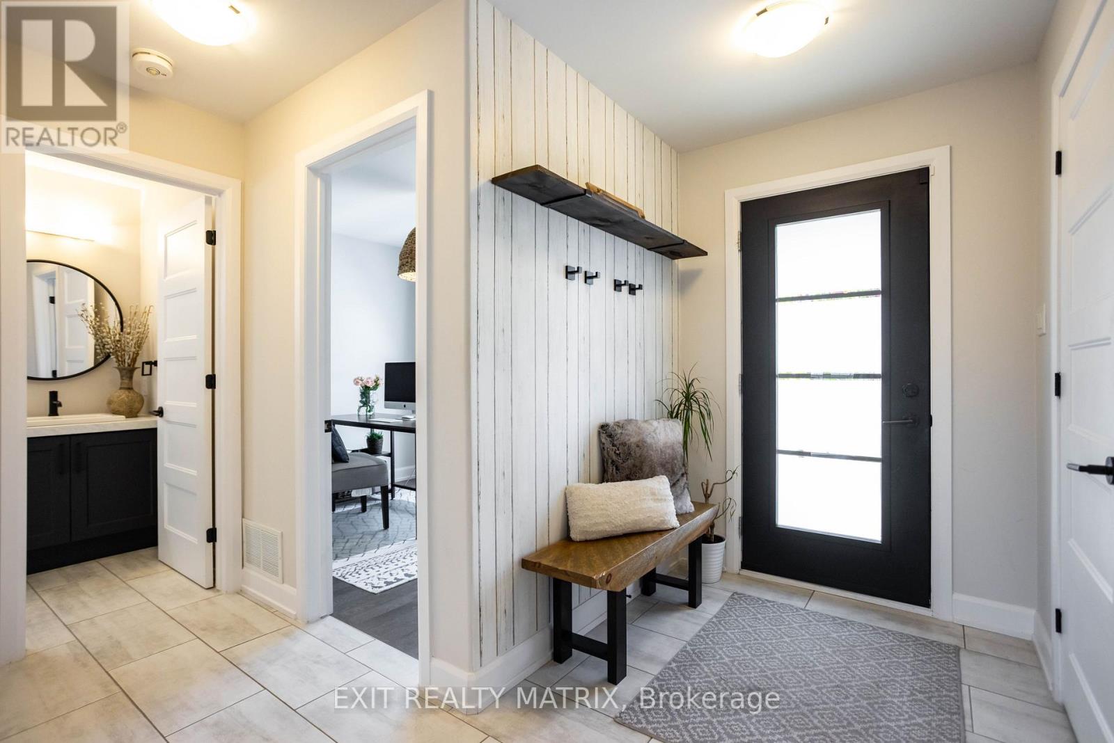 521 MARSEILLE STREET