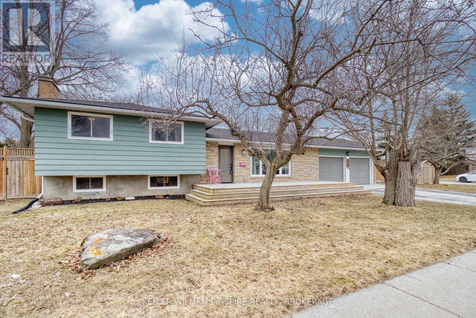 910 AUDEN PARK DRIVE E