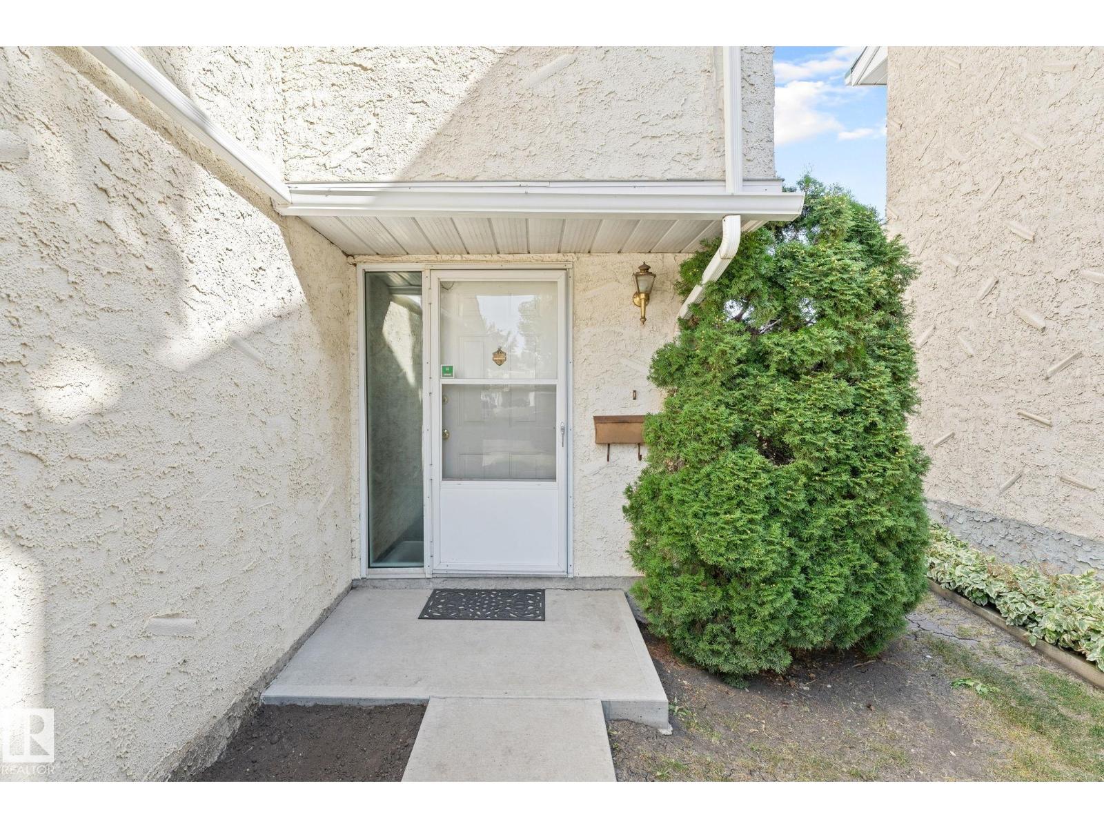 182 CALLINGWOOD PL NW