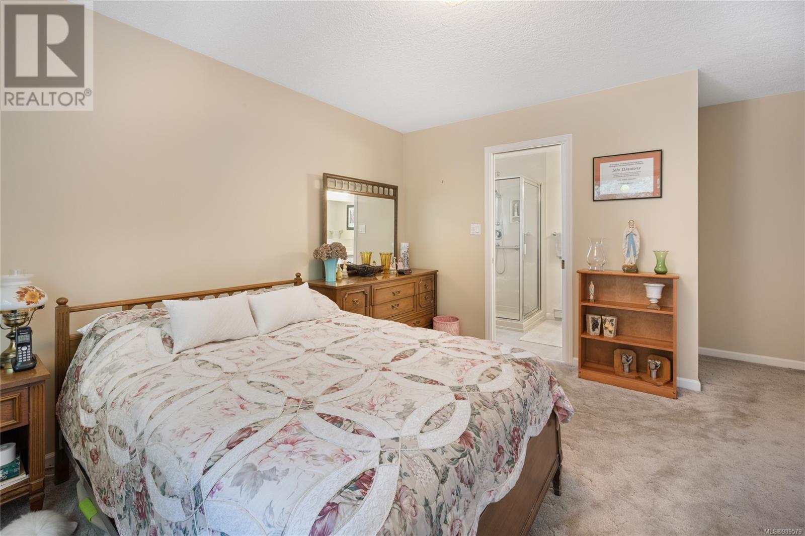 591 Moresby Ave