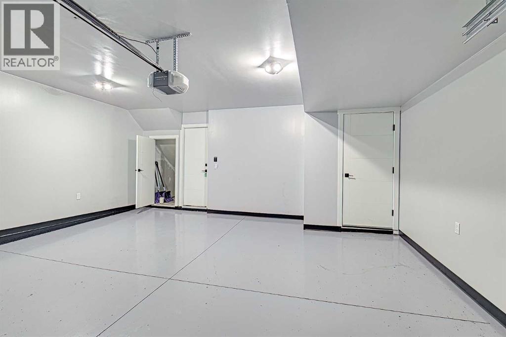 365 Sage Hill Rise NW