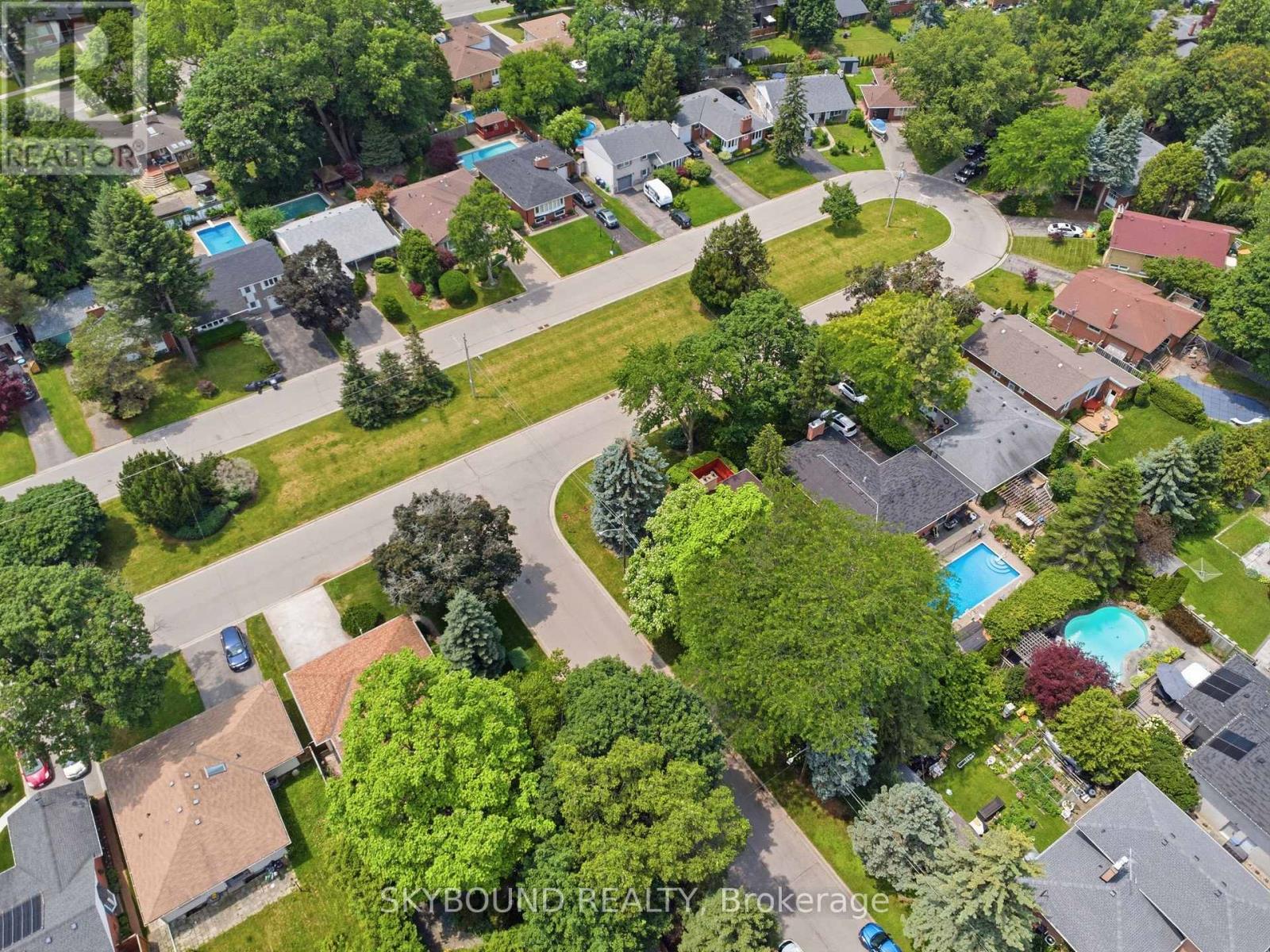 3105 BALLYDOWN CRESCENT