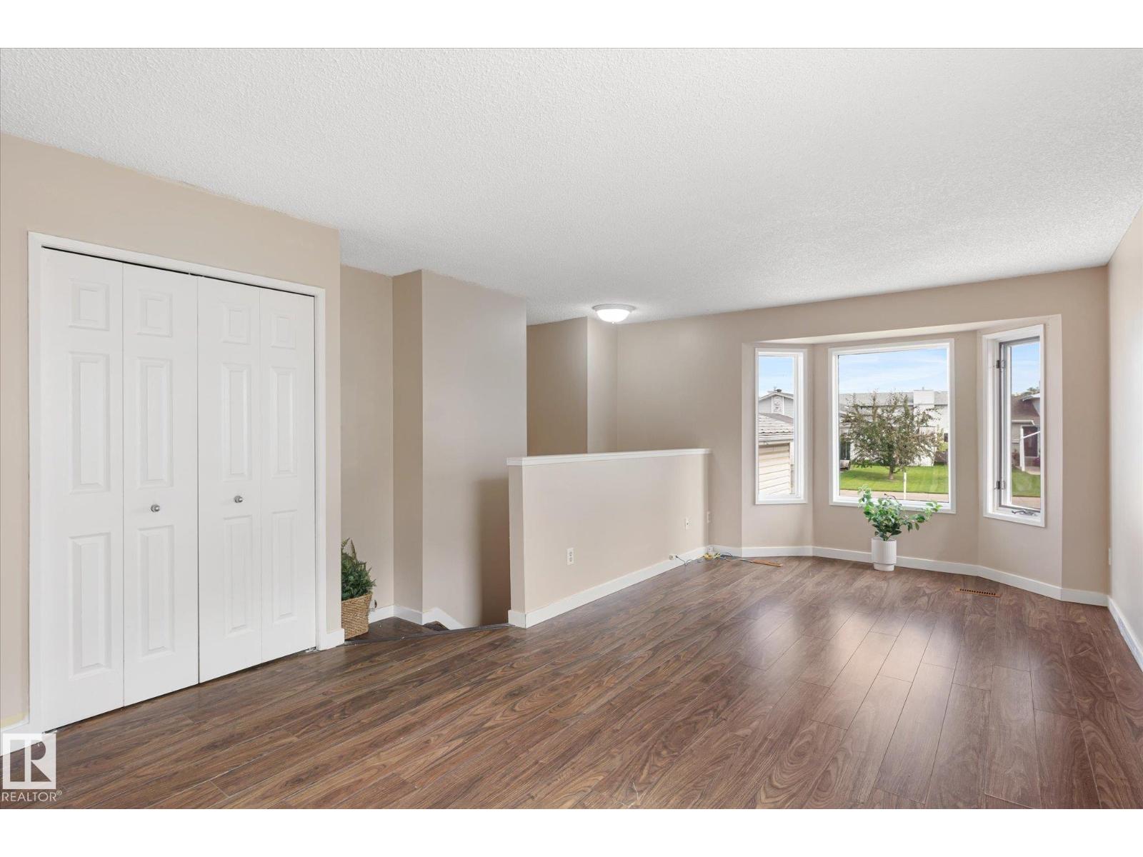 7420 187 ST NW NW