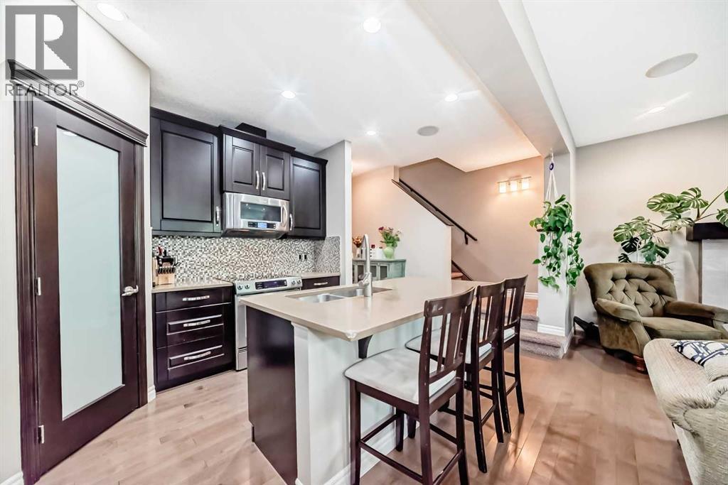 582 River Heights Crescent