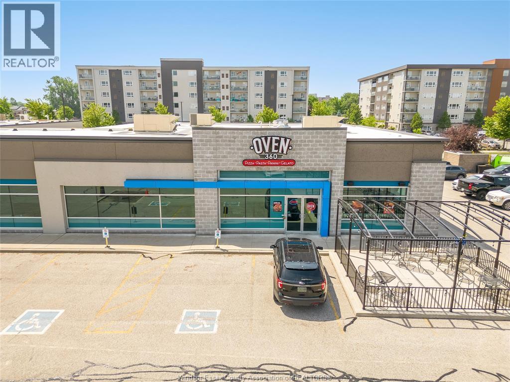 24 SEACLIFF DRIVE East