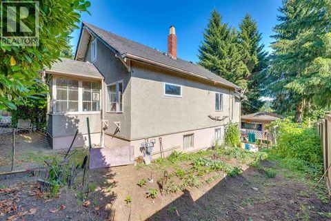 112 TENTH AVENUE New Westminster BC V3L2B1