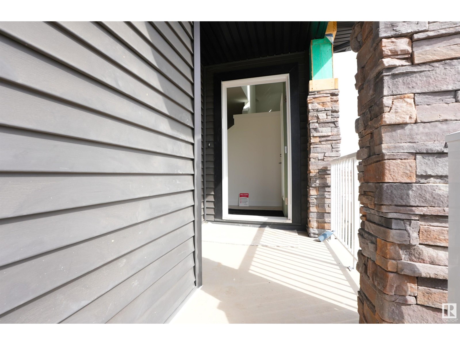 #2 2710 66 st SW