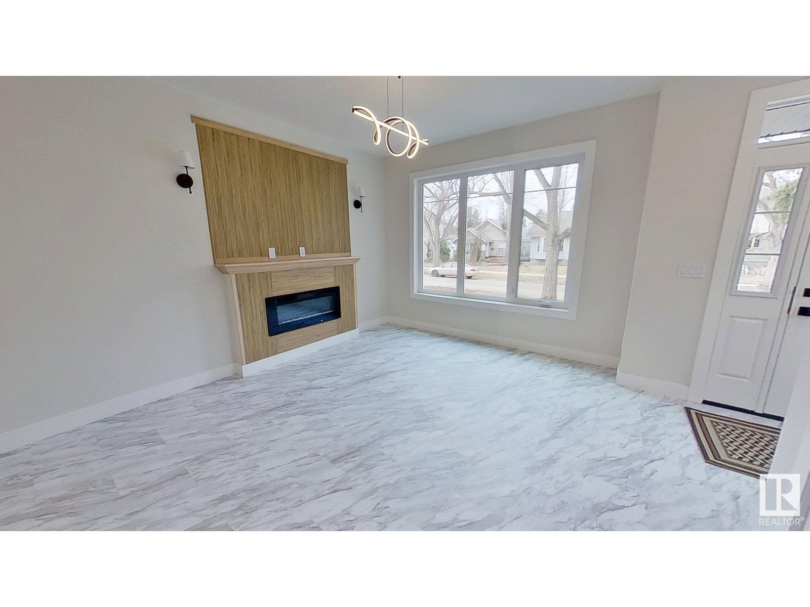 11219 125 ST NW