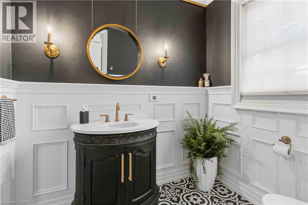 8 TUTELA HEIGHTS Road