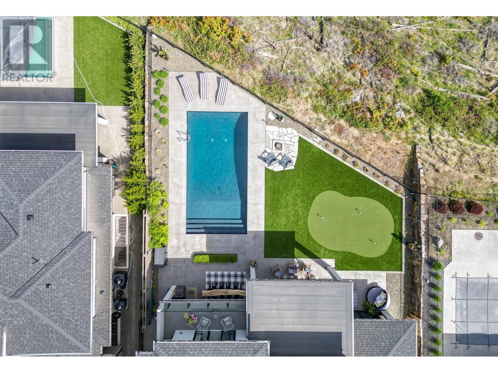 1612 Vincent Place