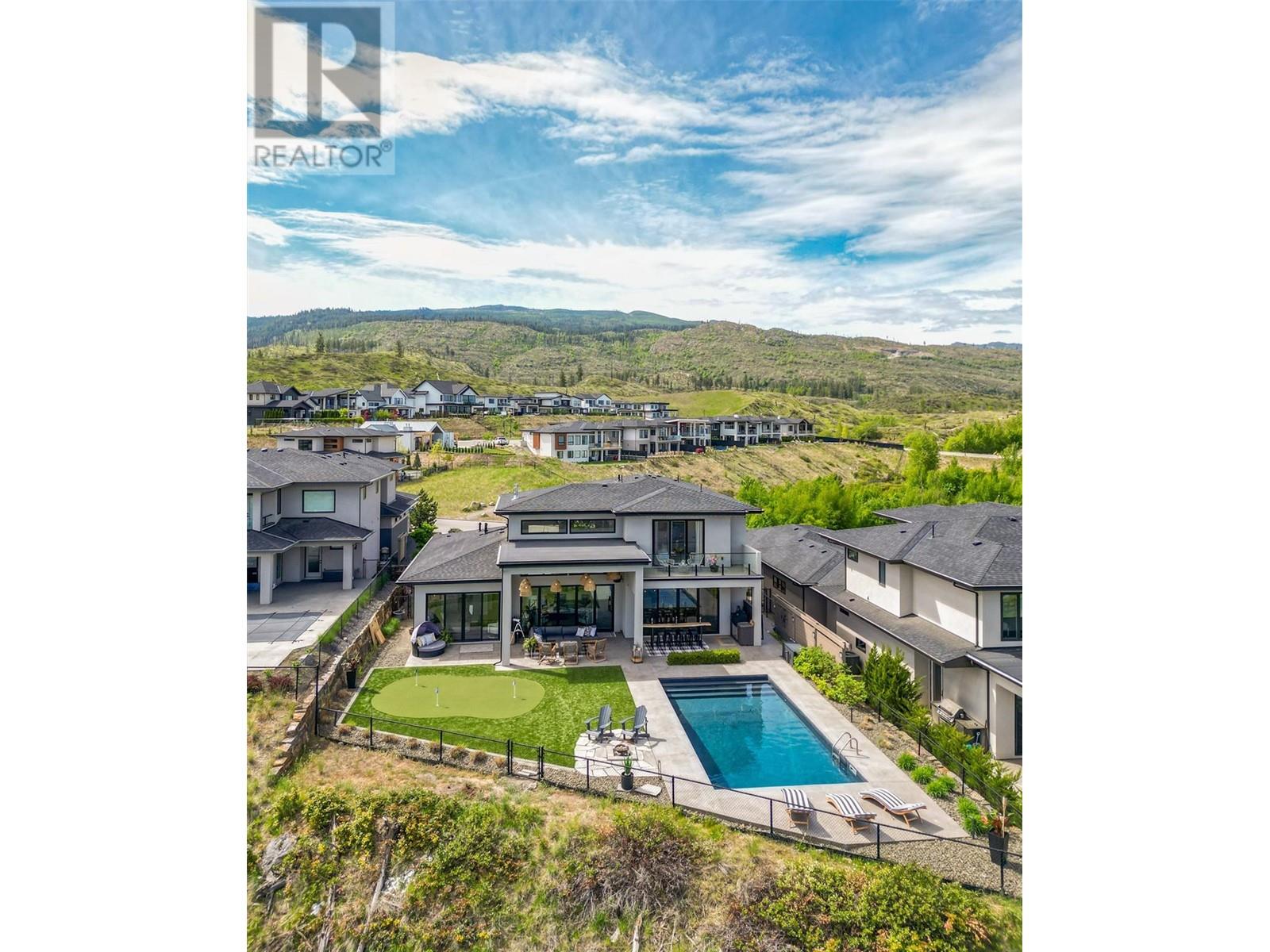 1612 Vincent Place
