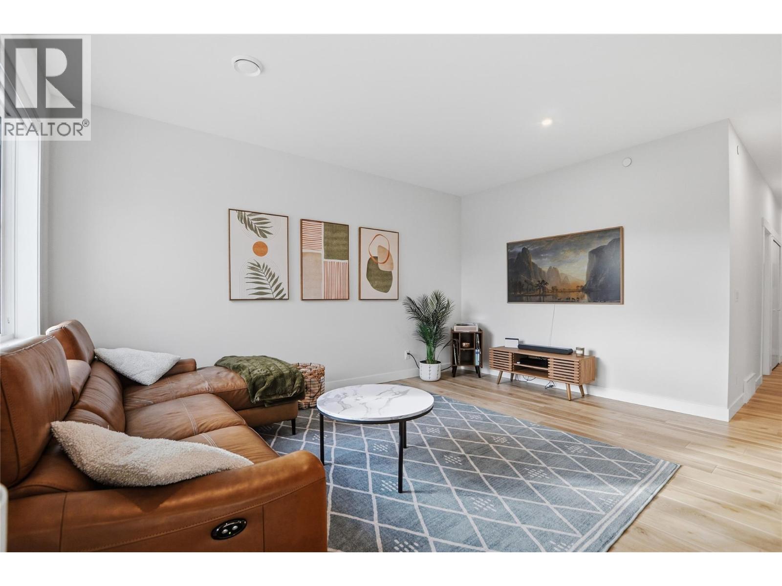 241 Nelson Avenue Unit# 101