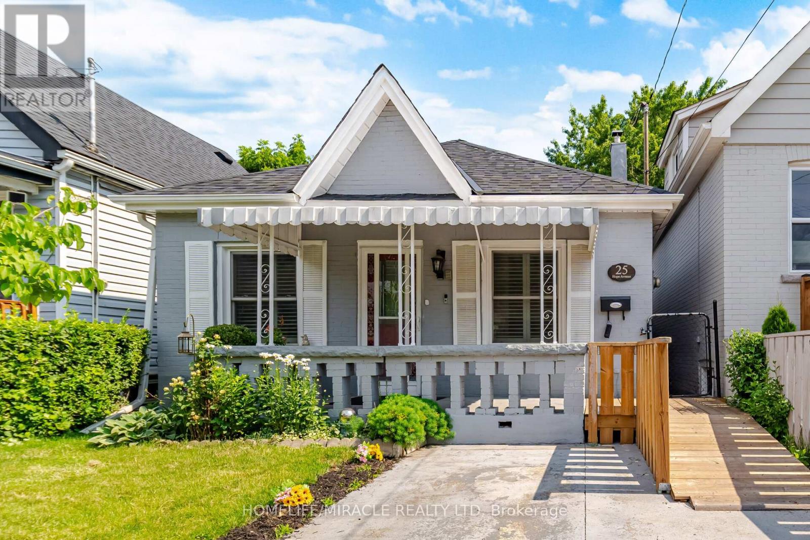 25 HOPE AVENUE
