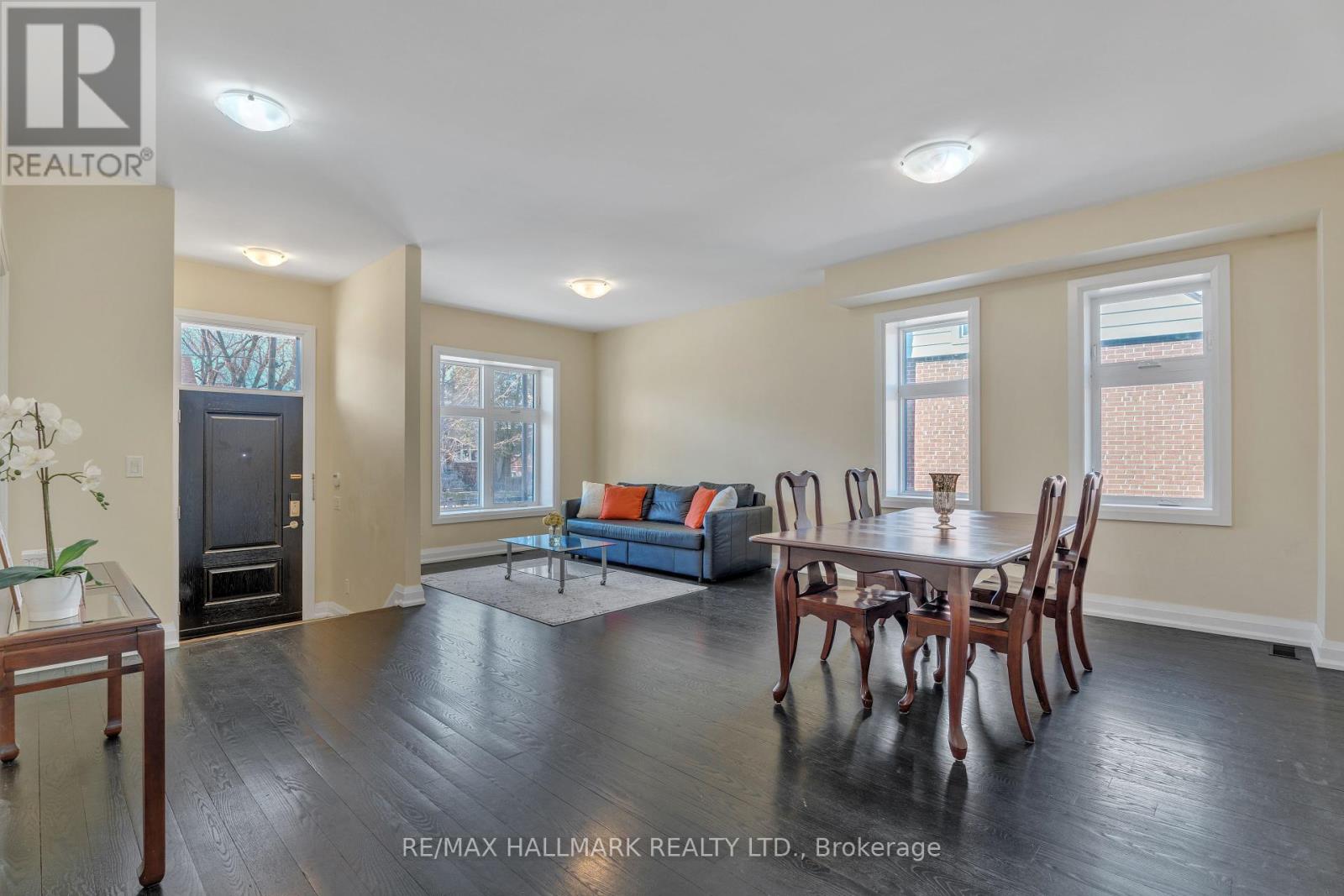 59 CRAIGMORE CRESCENT
