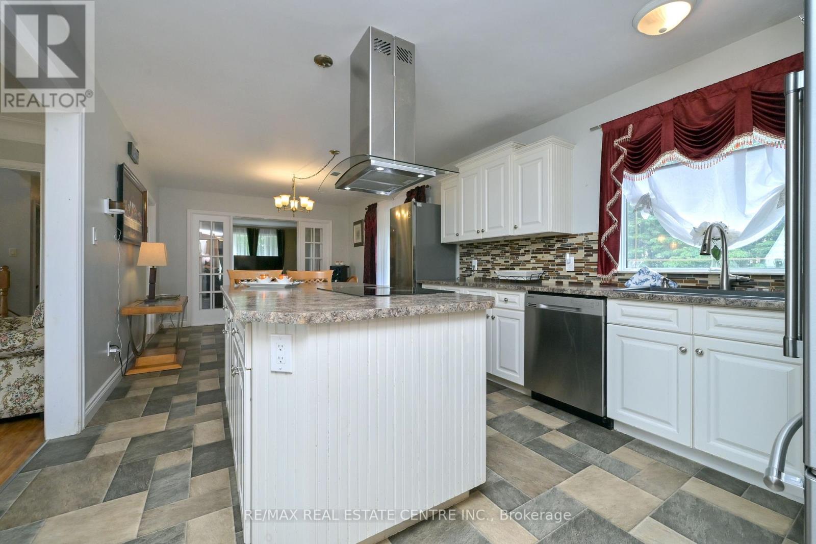 518325 COUNTY RD 124 ROAD